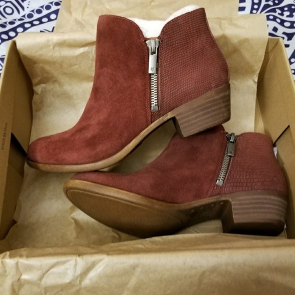 red lucky brand boots